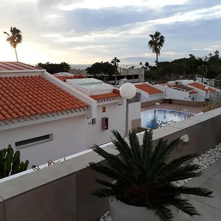 Sunny Terrace - Island Village